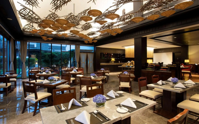 Banyan Tree Tengchong
