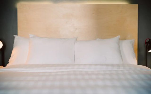 Best Western Crescent Townhous
