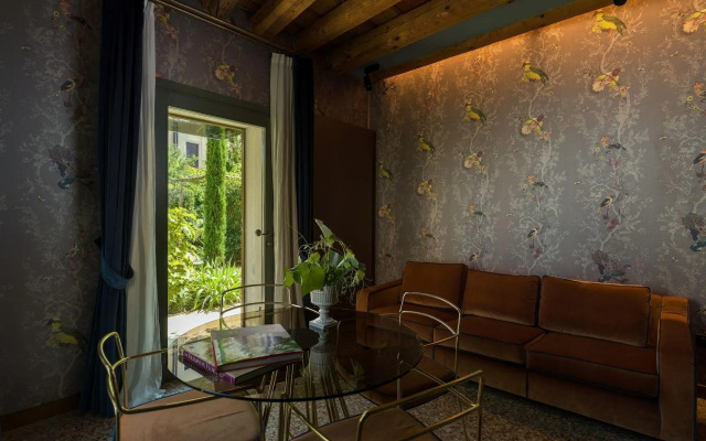 Madama garden retreat