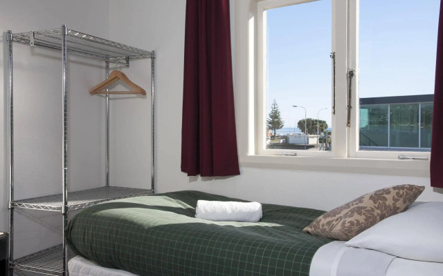 Moana Lodge - Hostel