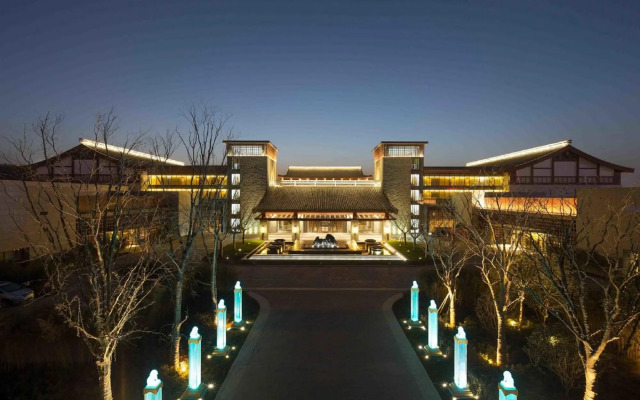 Angsana Xian Lintong