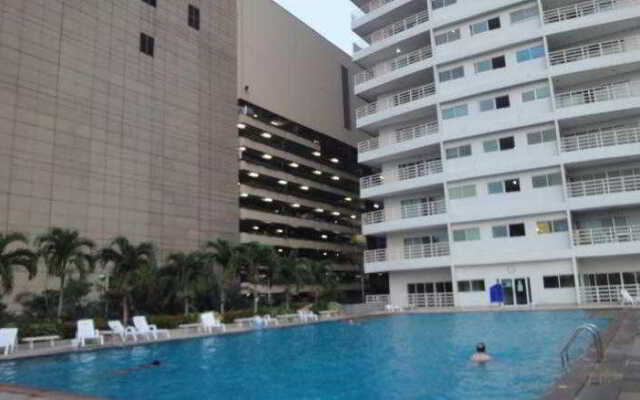 VTSIX Condo Service at View Talay 6 Condo Pattaya