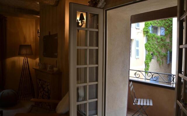 La Maison de Moustiers