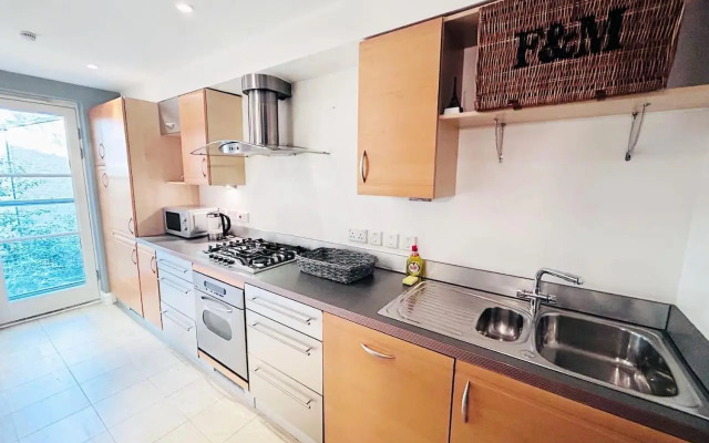 Amazing Flat Near South Kensington - 2 To 3 Bedrooms