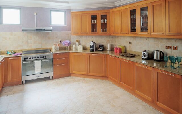 Dream Inn Dubai - Palm Villa Frond O