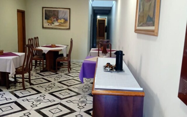 OYO Grande Hotel