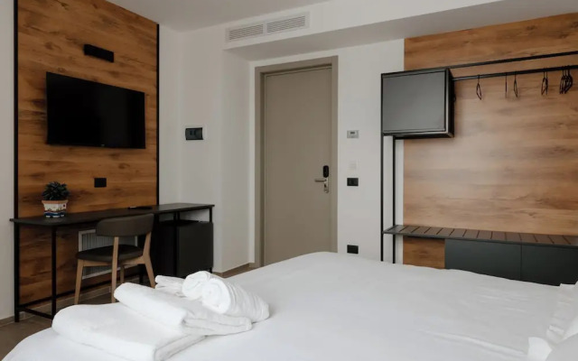 Belladonna Hotel