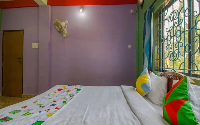 Elegant Studio by OYO Rooms