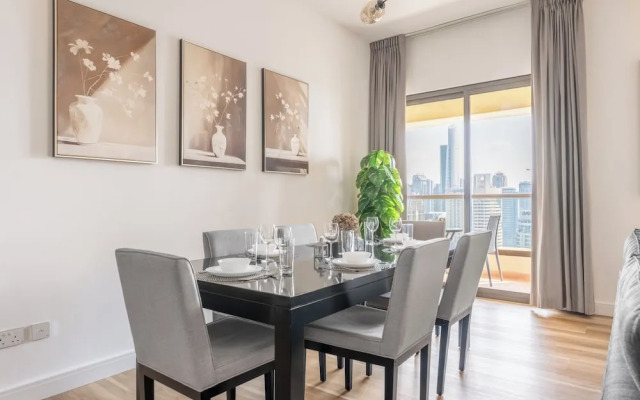 Luxe Marina View Retreat - 2BDRM