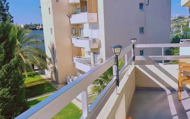 02 LIM - Stay Vivid City Apartment