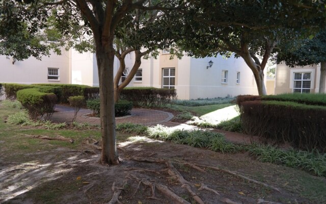 Villa Italia Apartments by CTHA