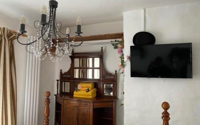 23 Opera Suites, Riverside, Llangollen