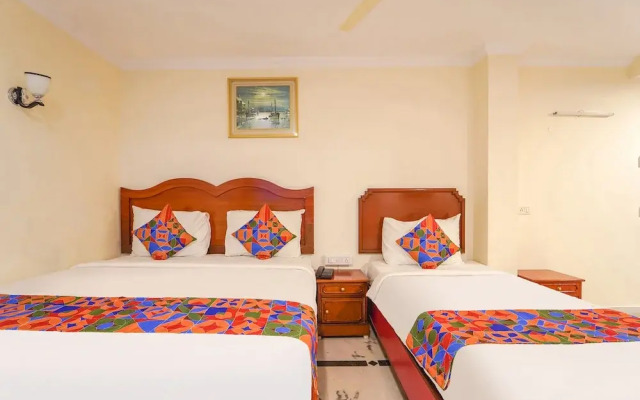 FabHotel Seven Olives