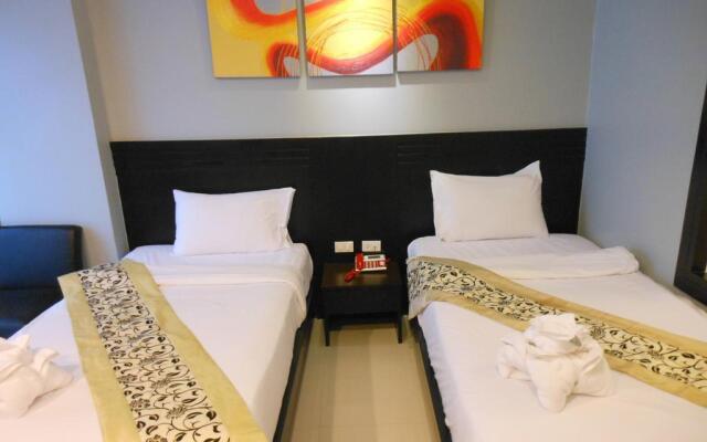 Platinum Hotel