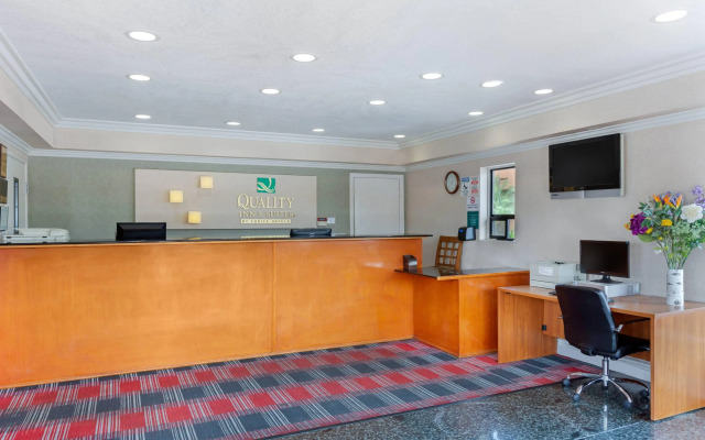 Quality Inn & Suites Oceanside near Camp Pendleton
