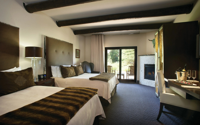 El Monte Sagrado Living Resort & Spa