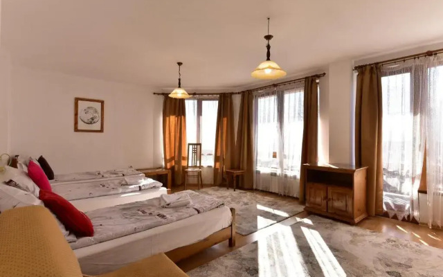 Hotel "Chalet Diana"