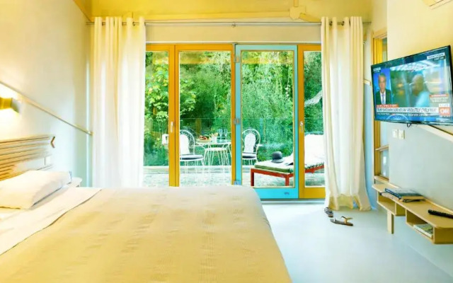 Villa Rossa Area Boutique Beach Resort