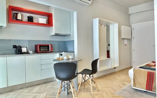 Centrally Located Apartment in Oporto