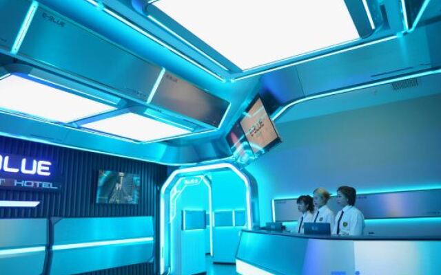 E-3LUE·Yibo E-sports Hotel(Yulin high tech Development Zone store)