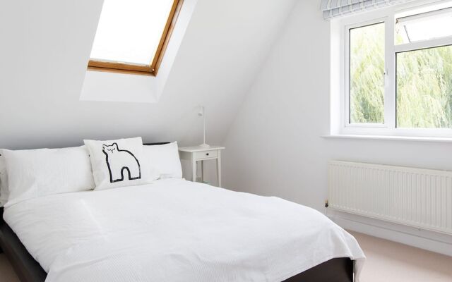 Secluded Rural Retreat Close to Beach - Sleeps 12