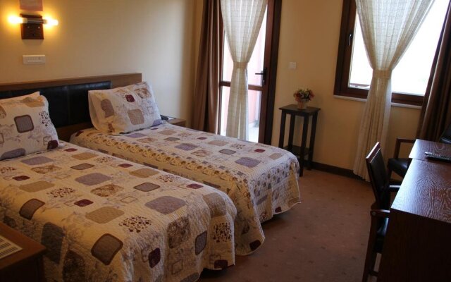 Royal Sapanca Hotel