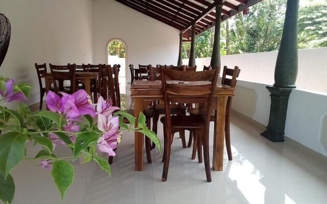 Turtle paradise villa & restaurant