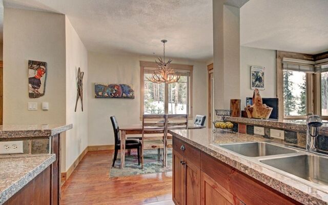 6526 Settlers Creek by RedAwning