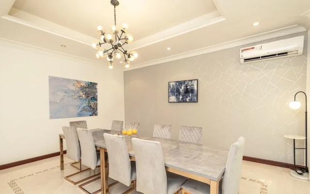 LUX Holiday Home - Frond P 1