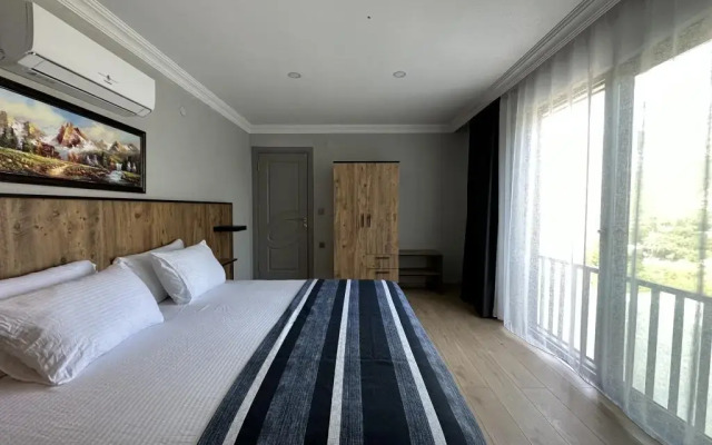 W Otel Adrasan