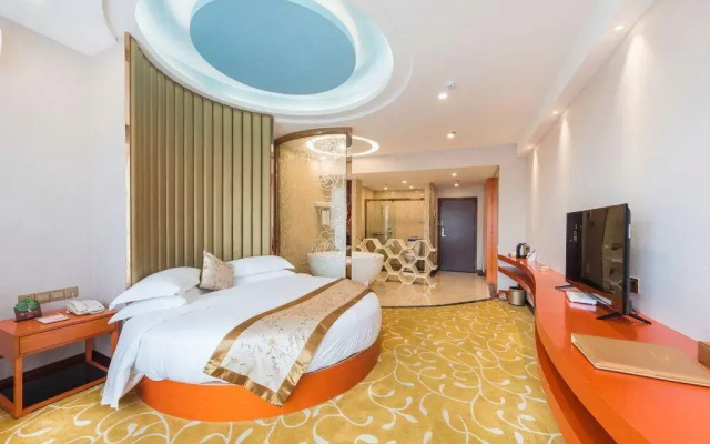 Fuye Holiday Hotel