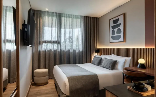 Heiss Hotel
