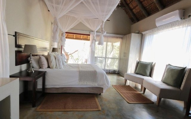 Tshukudu Game Lodge