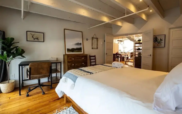 Stunning Old Montreal Penthouse