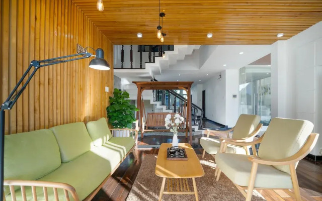 T P Pool Villa