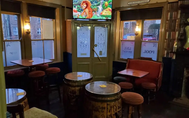 The Queens Arms Hotel