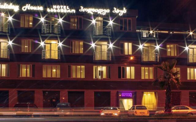 Hotel Holiday House Batumi