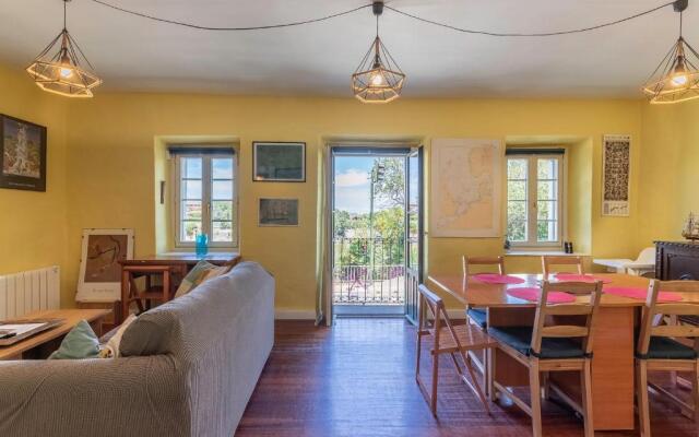 Antigua casa de escritor junto a la playa