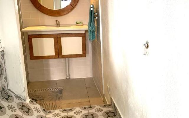 Ruoms Petite Maison 3* centre-village