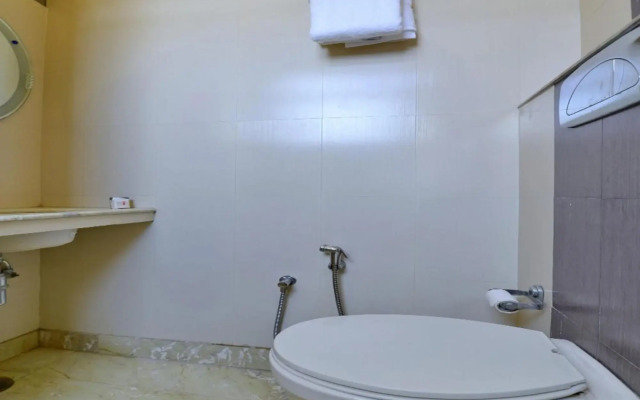 OYO 12957 Hotel Silver Plaza