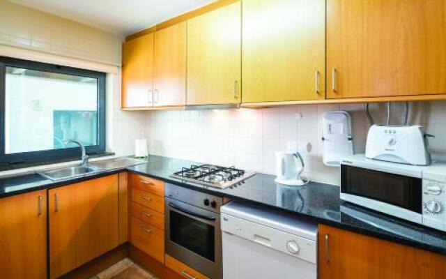 1601 Marina Park