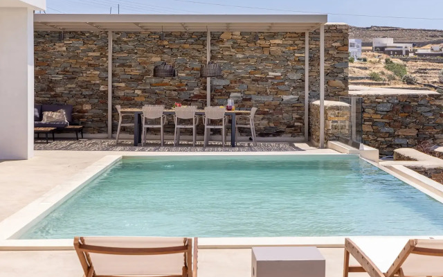 Monogram Travel Tinos