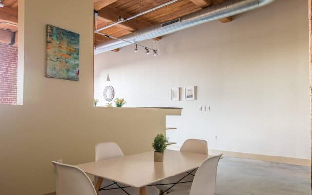 FRONTDESK 1209 Washington Ave Apts Downtown St Louis