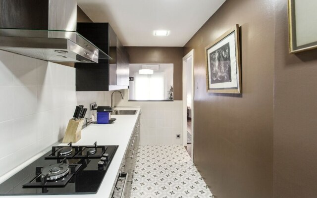 Centric Apartment Fira