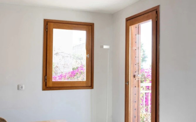 Secret Garden by TLV2RENT
