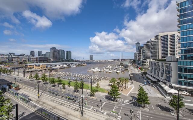 Docklands Private Collection of Apartments - Digital Harbour