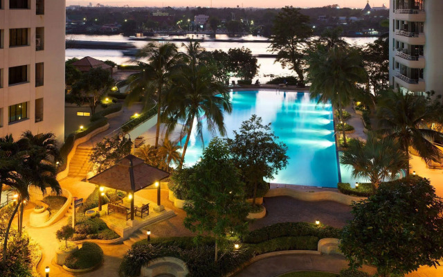Riverine Place Hotel and Residence