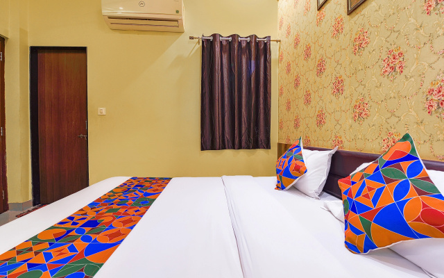 Fabhotel Lotus