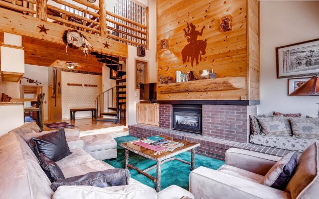 Kutuk Condominiums by RLC