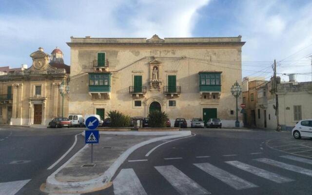 "traditional Maltese Townhouse"